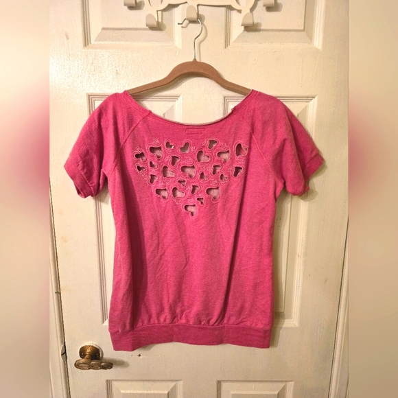 Pink Reebok Athletic Top with Heart Cutout Detail Size M - Picture 2 of 3